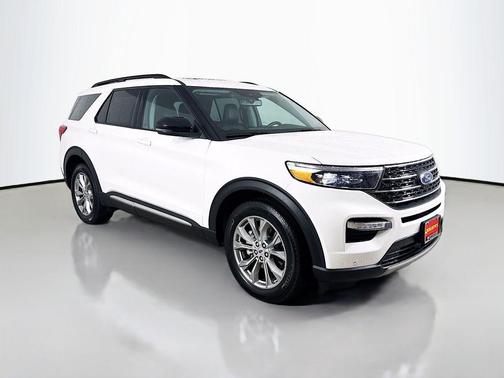 STAR WHITE MET TRI-COAT 2023 Ford Explorer XLT