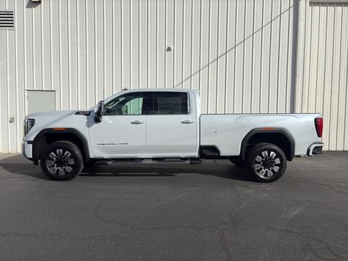 2026 GMC Sierra 3500 Denali