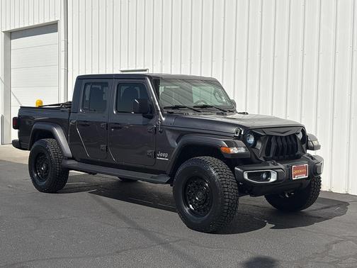 2021 Jeep Gladiator Overland