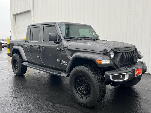 2021 Jeep Gladiator Overland