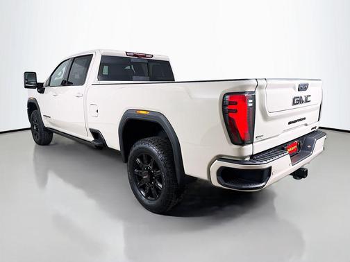 2026 GMC Sierra 3500 AT4
