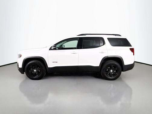 2022 GMC Acadia AWD AT4