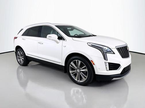 Crystal White Tricoat 2022 Cadillac XT5 Premium Luxury