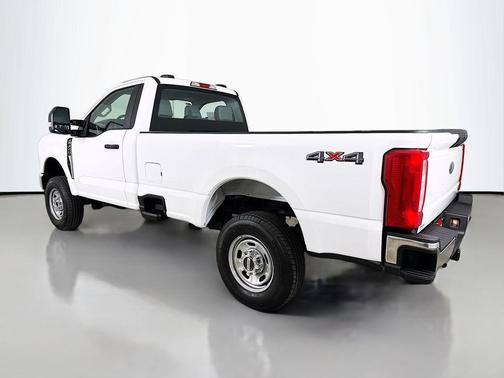 OXFORD WHITE 2024 Ford F-250 XL