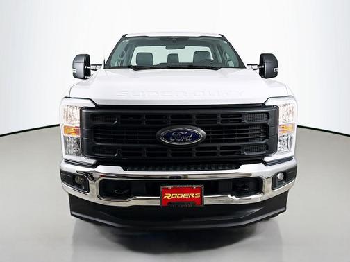 OXFORD WHITE 2024 Ford F-250 XL