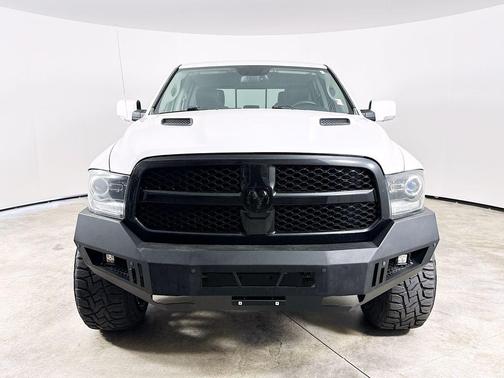 Bright White Clearcoat 2017 RAM 1500 Night Crew Cab 4x4 5'7' Box