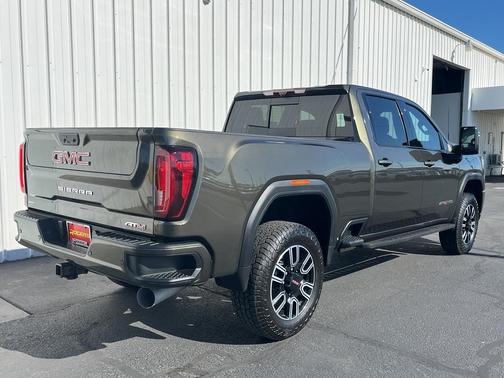 2023 GMC Sierra 2500 AT4