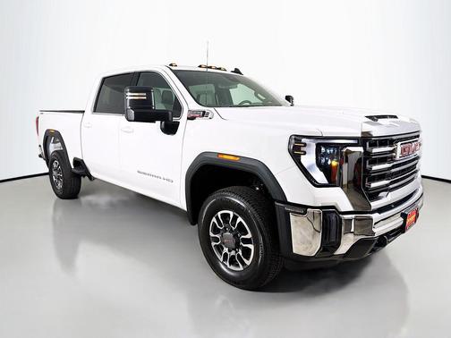 Summit White 2026 GMC Sierra 2500 SLE