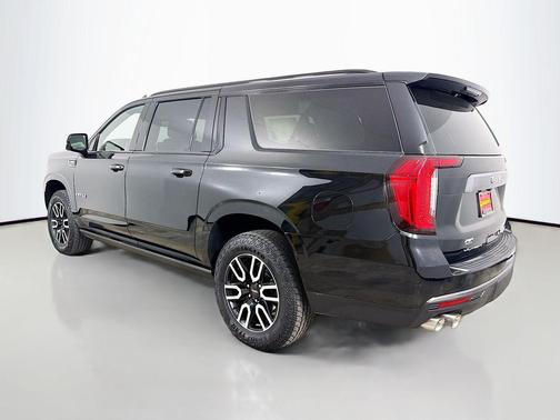2024 GMC Yukon XL AT4
