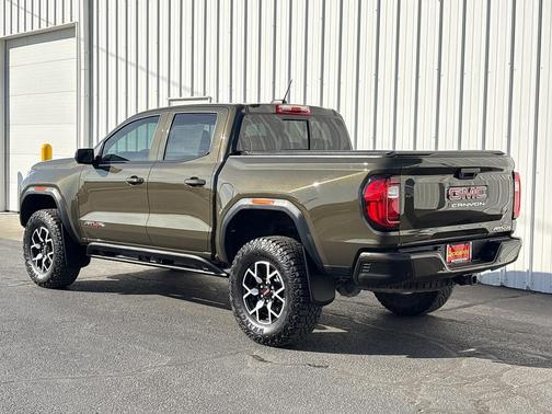 2024 GMC Canyon AT4X