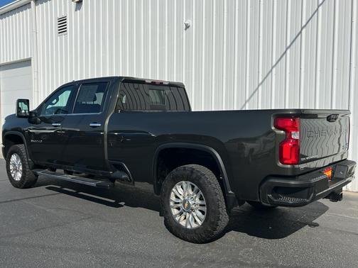 2022 Chevrolet Silverado 3500 High Country