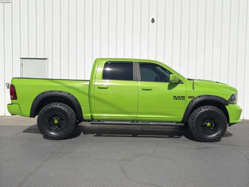 2017 RAM 1500 Sport