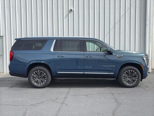 2025 GMC Yukon XL 4WD Elevation