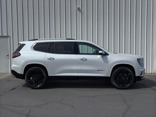 2025 GMC Acadia Denali