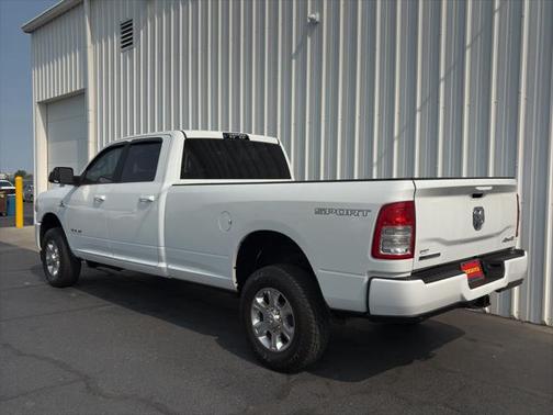 2020 RAM 2500 Big Horn Crew Cab 4X4 8' Box