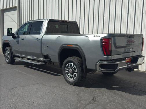 2024 GMC Sierra 3500 SLT