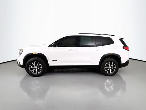 2024 GMC Acadia AWD AT4