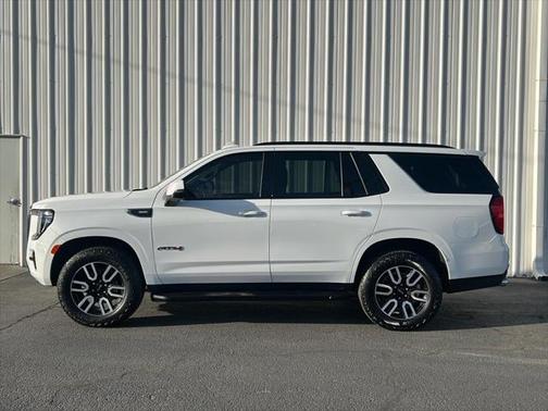 2023 GMC Yukon 4WD AT4