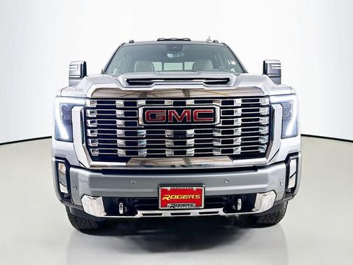 2024 GMC Sierra 2500 Denali