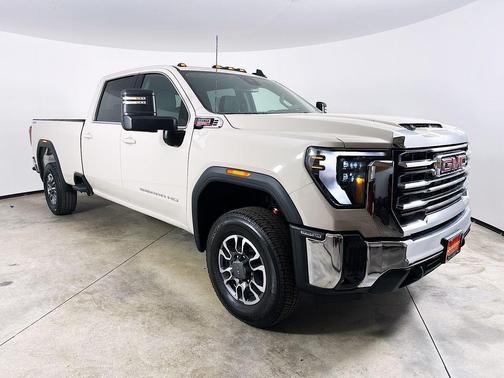 White Sands 2026 GMC Sierra 3500 SLE
