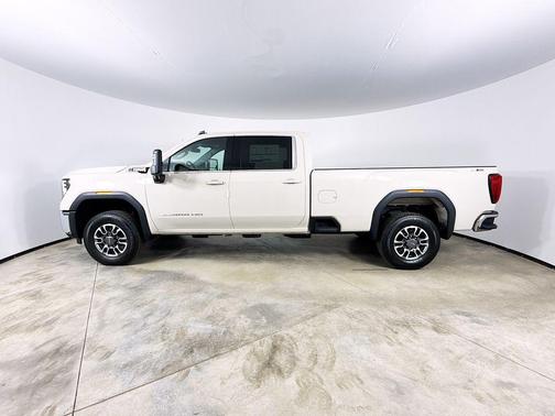 White Sands 2026 GMC Sierra 3500 SLE