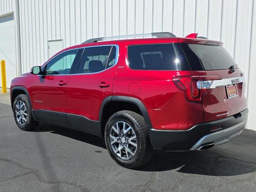 2023 GMC Acadia AWD SLT