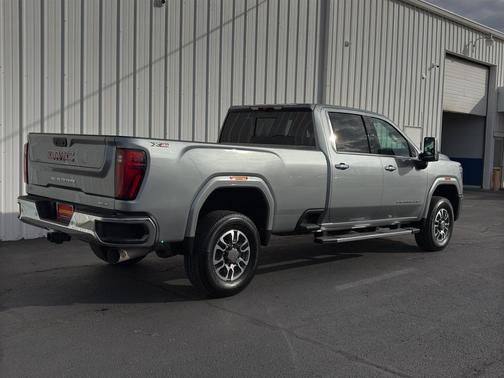 2025 GMC Sierra 3500 SLT