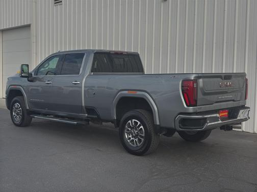 2025 GMC Sierra 3500 SLT