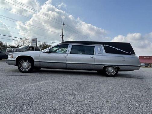 1995 Cadillac Fleetwood BASE