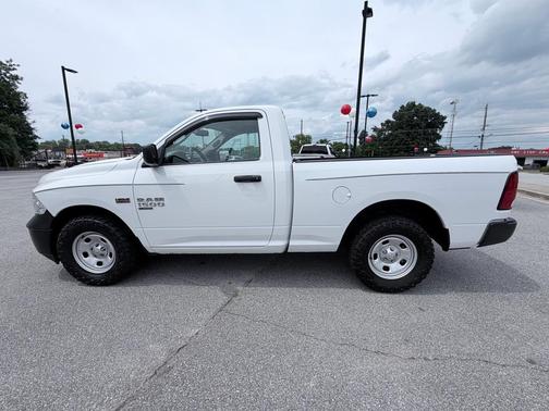 Bright White Clearcoat 2019 RAM 1500 Classic Tradesman