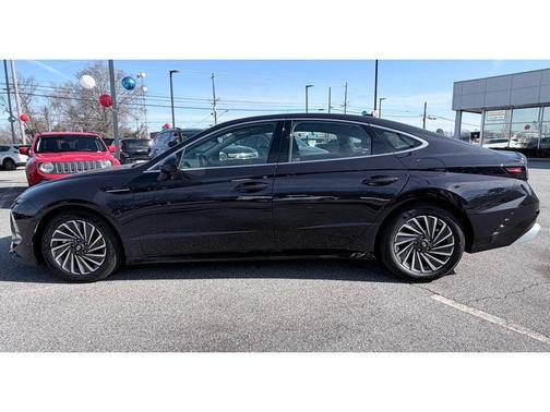 2025 Hyundai SONATA Hybrid SEL