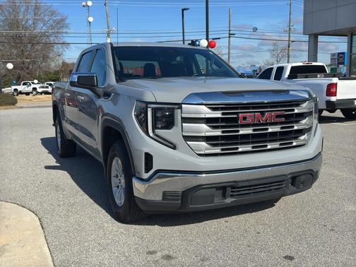2024 GMC Sierra 1500 SLE