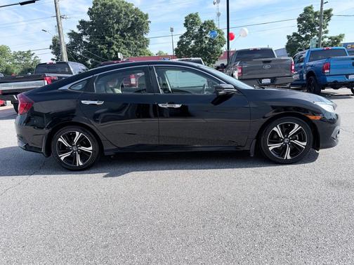 Crystal Black Pearl 2017 Honda Civic Touring