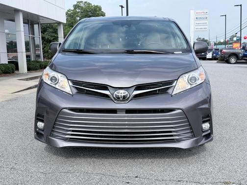 Predawn Gray Mica 2020 Toyota Sienna XLE
