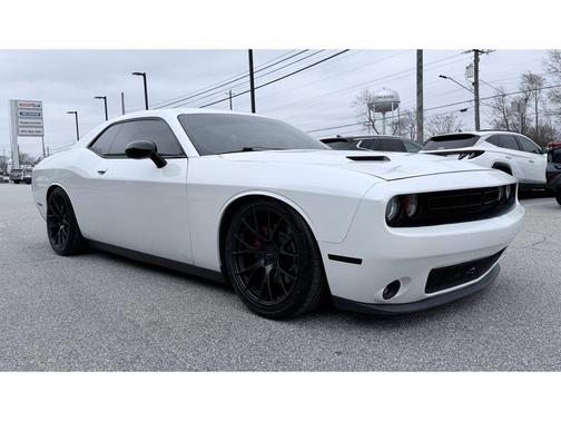 2016 Dodge Challenger R/T Plus