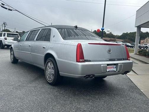 Radiant Silver Metallic 2011 Cadillac DTS Base