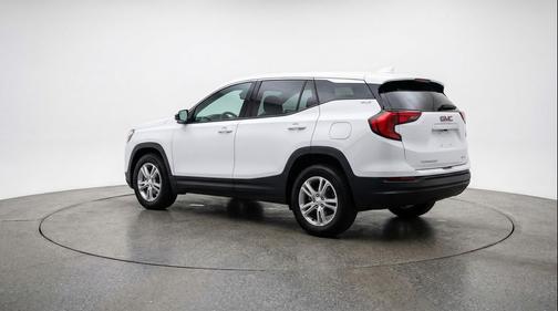 Summit White 2024 GMC Terrain SLE