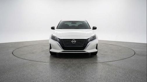 Pearl White Tricoat 2025 Nissan Altima SV FWD