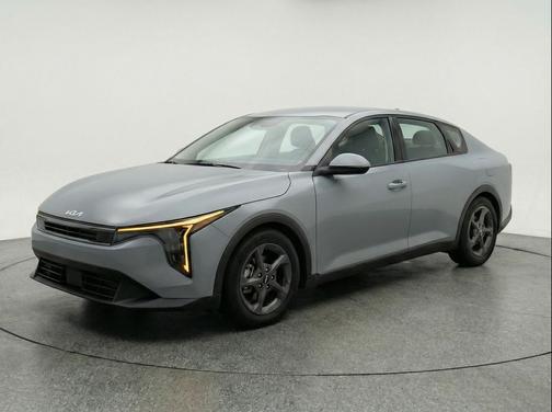 Morning Haze 2025 Kia K4 LXS