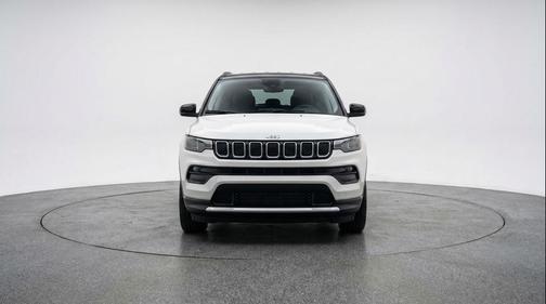 Bright White Clearcoat 2025 Jeep Compass Limited