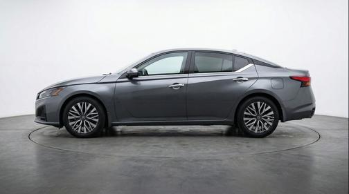 Gun Metallic 2025 Nissan Altima SV FWD