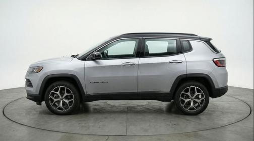 Silver Zynith Metallic Clearcoat 2025 Jeep Compass Limited