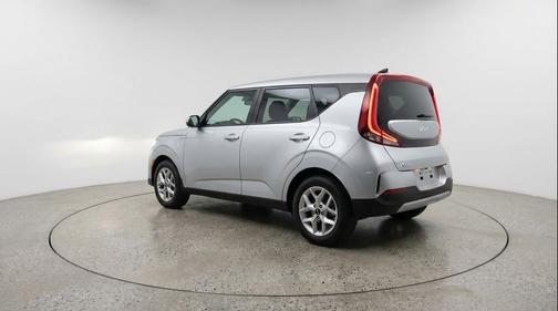 Gravity Gray 2025 Kia Soul LX