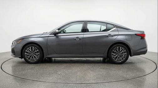 Gun Metallic 2025 Nissan Altima SV FWD