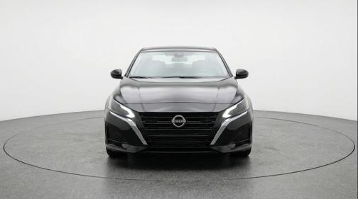Super Black 2025 Nissan Altima SV FWD