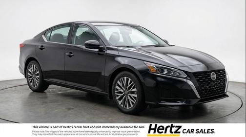 Super Black 2025 Nissan Altima SV FWD