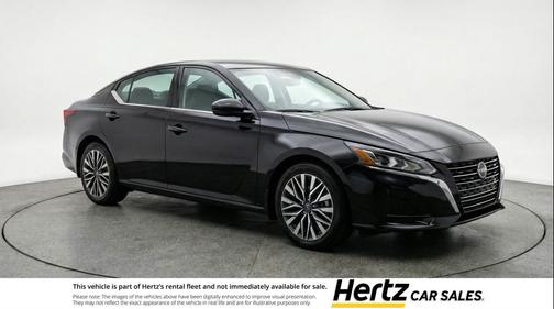Super Black 2025 Nissan Altima SV FWD