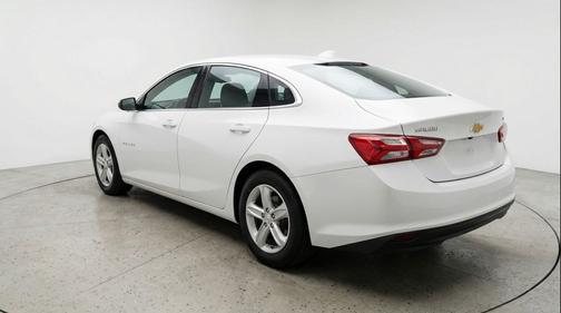 Summit White 2024 Chevrolet Malibu FWD 1LT