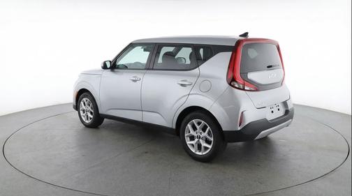Gravity Gray 2025 Kia Soul LX