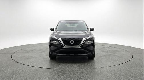 Super Black 2025 Nissan Rogue SV